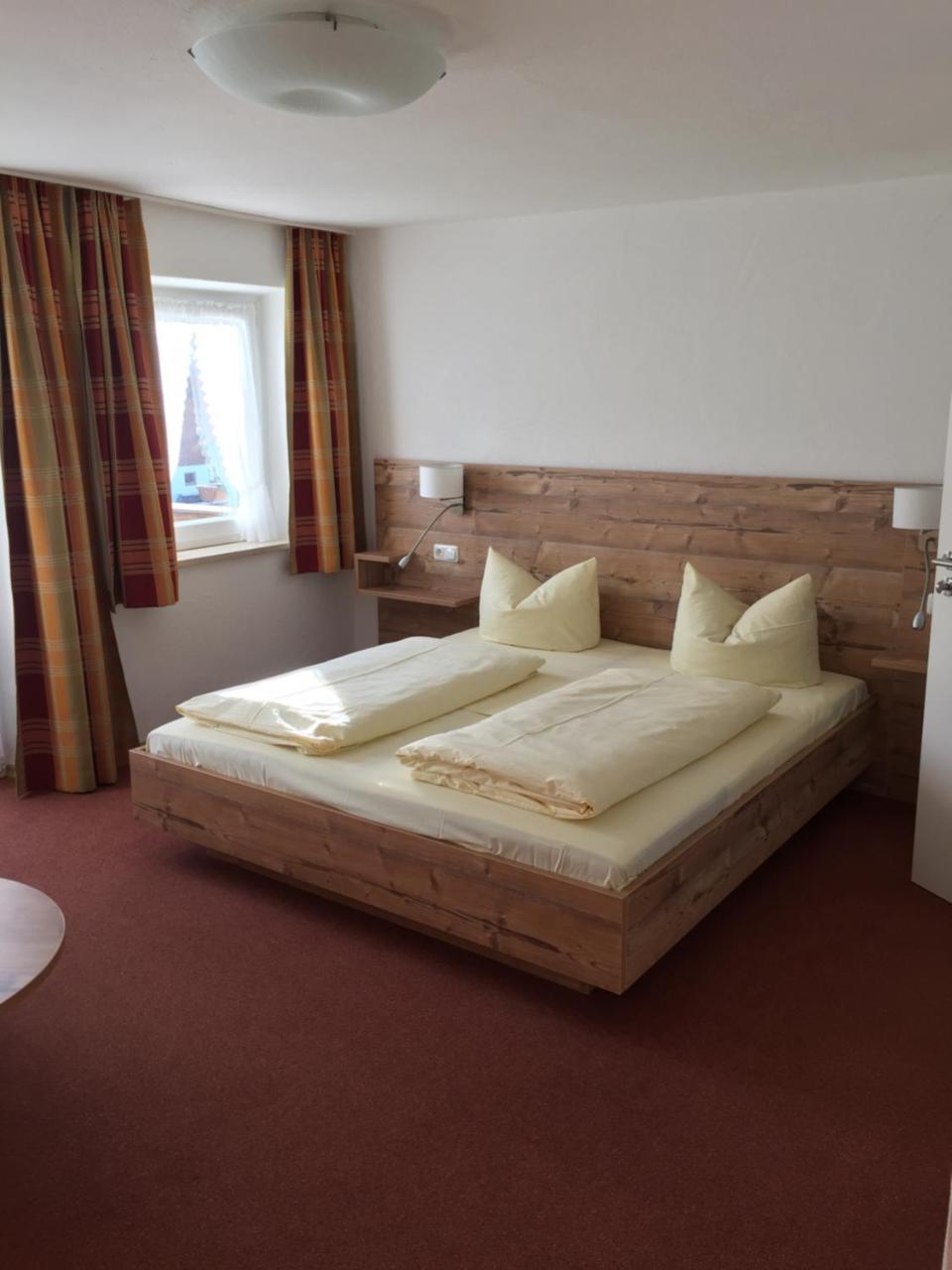 Deluxe Double Room Balcony,766190365:JPEG